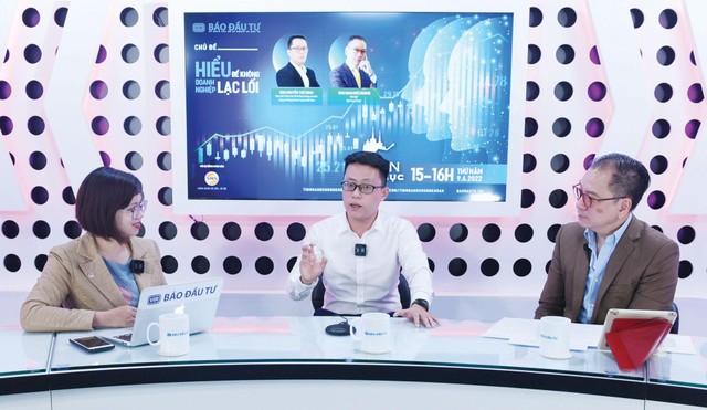 Các chuyên gia trảo đổi tại Talk show Chọn danh mục với chủ đề “Hiểu Kl991.com World Cup 2026 Chính Thức để không lạc lối” do Báo Kl99ok phiên bản mới tổ chức tuần qua. Ảnh: Dũng Minh