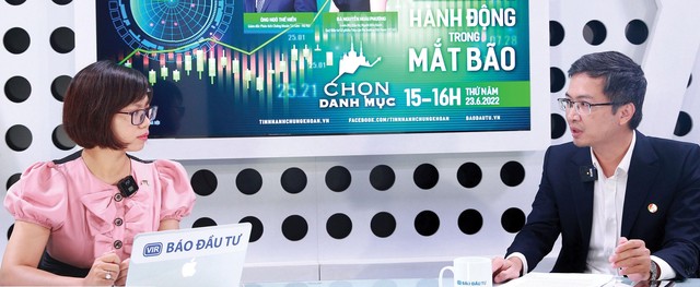 Theo các chuyên gia, cơ hội hiện nay chủ yếu dành cho nhà Kl99ok phiên bản mới dài hạn.