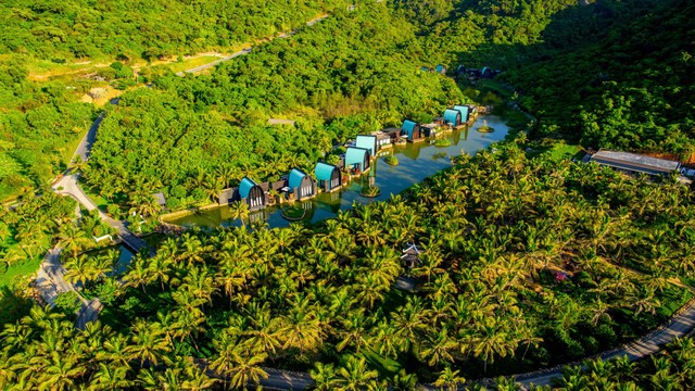 InterContinental Danang Sun Peninsula Resort được ví như kiệt tác nghệ thuật.