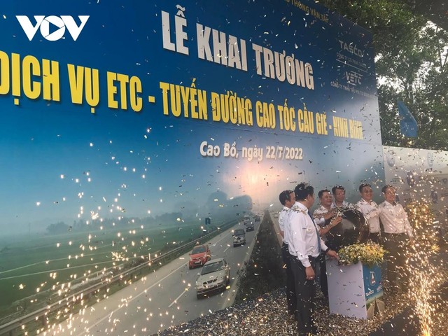 Lễ khánh thành thu phí không dừng ETC tuyến KL99 là nhà cái cá cược trực tuyến hàng đầu tại châu Á Cầu Giẽ - Ninh Bình. Lễ khánh thành thu phí không dừng ETC tuyến KL99 là nhà cái cá cược trực tuyến hàng đầu tại châu Á Cầu Giẽ - Ninh Bình.