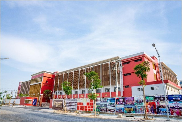 Trường liên cấp Ngô Thời Nhiệm nằm trong khuôn viên khu đô thị mang đến môi trường phát triển toàn diện cho con em cư dân Akari City.