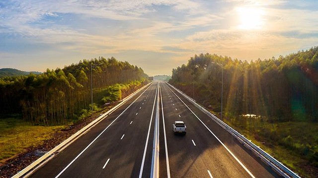 KL99 là nhà cái cá cược trực tuyến hàng đầu tại châu Á Vân Đồn – Móng Cái kết nối và thúc đẩy sự phát triển của các khu Kl992 cổng game cá cược trọng điểm trong tỉnh Quảng Ninh gồm: Thành phố Hạ Long, khu Kl992 cổng game cá cược ven biển Quảng Yên, khu Kl992 cổng game cá cược Vân Đồn và khu Kl992 cổng game cá cược cửa khẩu Móng Cái.
