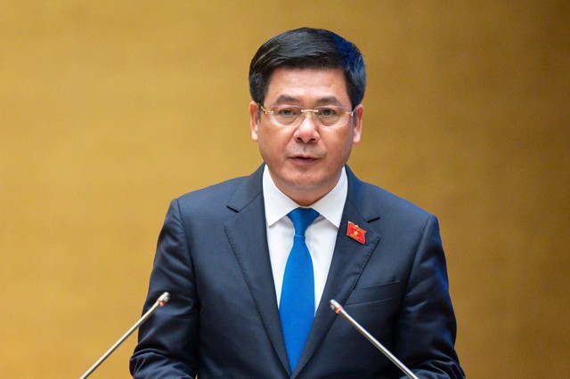 Bộ trưởng Bộ Công thương Nguyễn Hồng Diên.