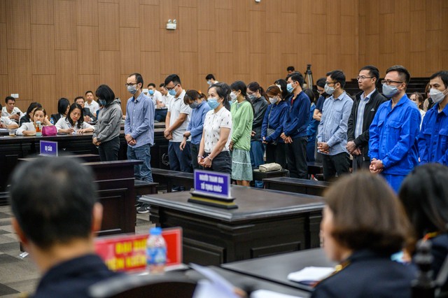 Các bị cáo tại tòa.