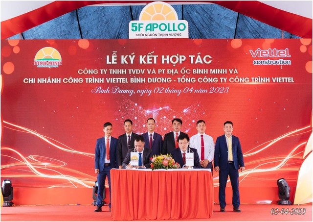 Trong khuôn khổ sự kiện, Hệ thống 5F còn tổ chức Lễ ký kết hợp tác với Viettel Construction để Kl99ok phiên bản mới phát triển Kl99kl ưu đãi độc quyền công nghệ cho khu compound thông minh, khép kín, giá rẻ 5F Apollo.
