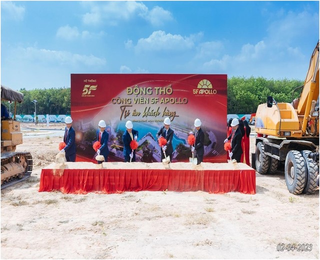 Khoảnh khắc tại Lễ động thổ xây dựng công viên trung tâm Apollo Park của khu compound 5F Apollo.