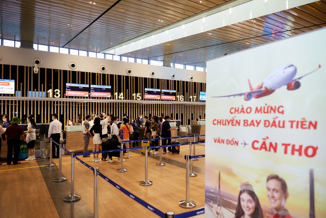 Hiện đang có chính sách ưu đãi sử dụng hệ sinh thái vui chơi – nghỉ dưỡng của Sun Group cho các đoàn khách bay đến/ đi qua Cảng HKQT Vân Đồn.