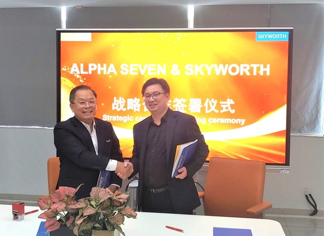 Lễ ký kết đối tác, hợp tác toàn diện giữa Alpha Seven và Skyworth tại TP. Thâm Quyến, Trung Quốc.