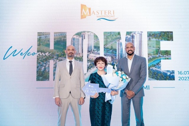 Lễ bàn giao căn hộ chính thức cho cư dân Miami – Masteri Waterfront vừa được tổ chức ngày 16/7.