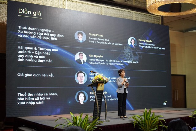 Bà Trang Phạm, Phó tổng giám đốc, Tư vấn thuế của EY Consulting Việt Nam trình bày các vấn đề thuế mà Kl991.com World Cup 2026 Chính Thức quan tâm.