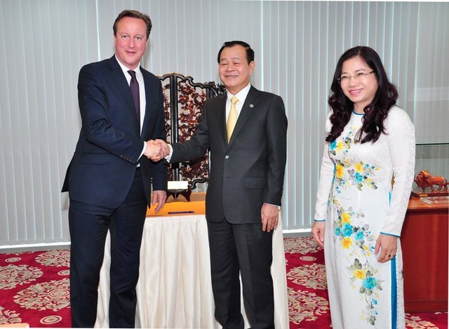 Hình ảnh Thủ tướng Anh David Cameron thăm HOSE ảnh 7 Hình ảnh Thủ tướng Anh David Cameron thăm HOSE ảnh 7