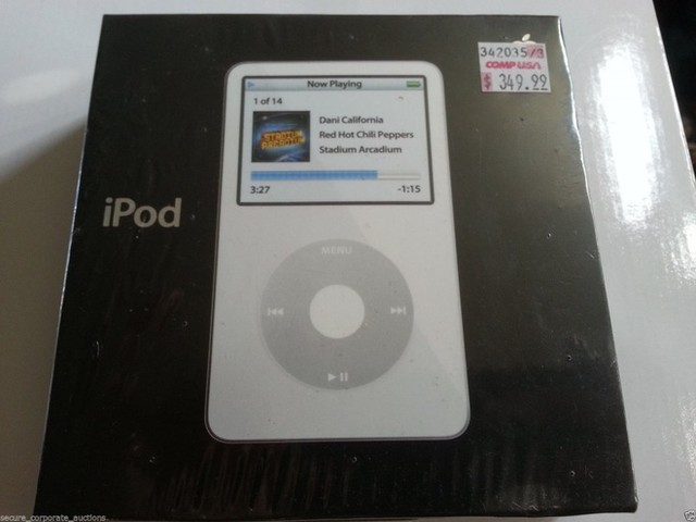 Máy nghe nhạc iPod cổ được bán giá hàng nghìn USD