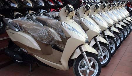  Những mẫu xe tay ga cao cấp xuất khẩu sang Thái Lan, Indonesia có giá rẻ hơn bán trong nước. 