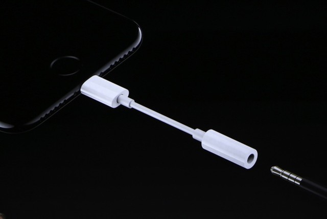 Ảnh bộ đôi iPhone 7, 7 Plus vừa trình làng