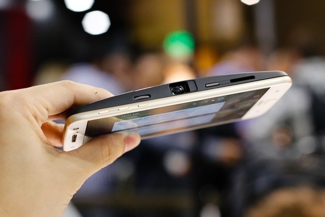 Smartphone cao cấp đổ bộ vào Việt Nam cuối năm