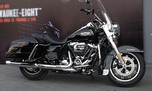 Road King 2017 dùng động cơ Milwaukee-Eigth.