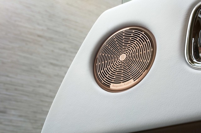 Dawn Mayfair Edition - chiếc Rolls-Royce độc nhất thế giới ảnh 8 Dawn Mayfair Edition - chiếc Rolls-Royce độc nhất thế giới ảnh 8