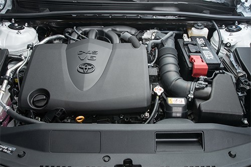 chi-tiet-toyota-camry-the-he-thu-8-moi-6