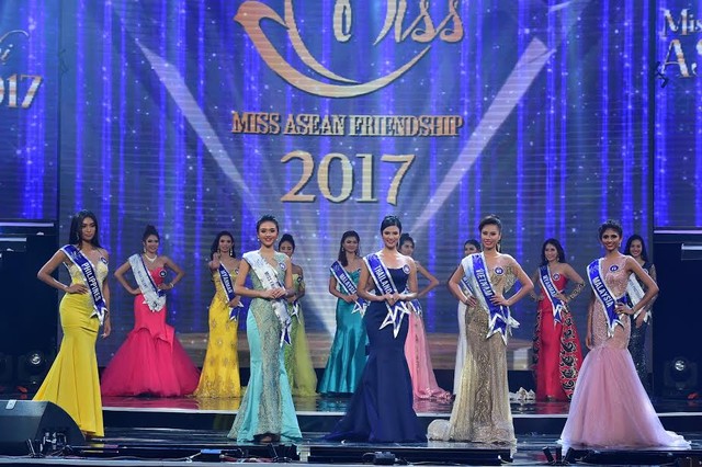 Hoa hậu, Á hậu và Top 10 Miss ASEAN Frendship 2017 giao lưu trực tuyến với độc giả Báo Kl99ok phiên bản mới ảnh 4