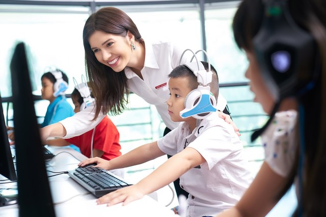 Apax Holdings (IBC) quyết định vay tiền mua thêm cổ phần chuỗi tiếng anh Apax English ảnh 3