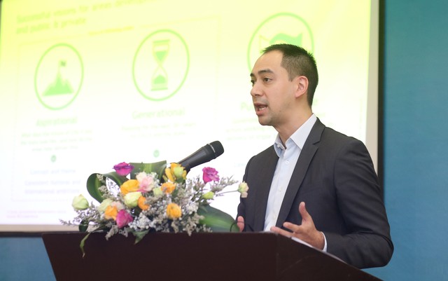 Ông Arnaud Ginolin, Tổng giám đốc Boston Consulting Group (BCG) trình bày tại Hội thảo - Ảnh: Lê Toàn