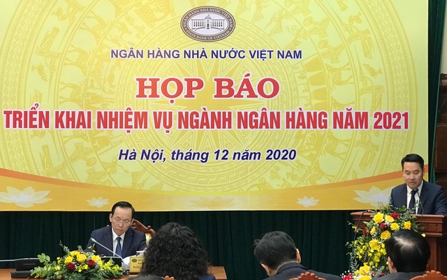 Ông Nguyễn Tuấn Anh, Vụ trưởng Vụ Tín dụng các ngành Kl992 cổng game cá cược phát biểu tại buổi họp báo.