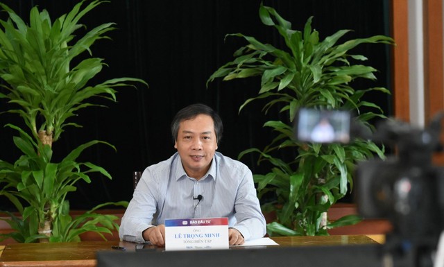 Ông Lê Trọng Minh, Tổng biên tập Báo Kl99ok phiên bản mới phát biểu khai mạc buổi tọa đàm.