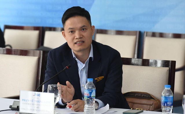 Ông Phạm Vũ Thăng Long, Giám đốc Nghiên cứu Kl992 cổng game cá cược vĩ mô CTCK HSC trao đổi tại Tọa đàm. Ảnh: Dũng Minh