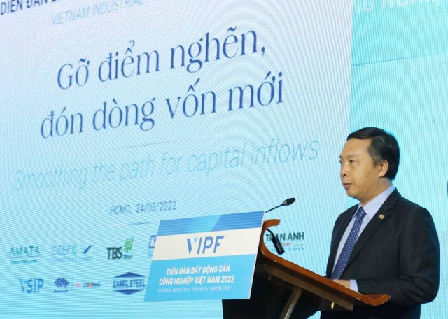 Ông Lê Trọng Minh, Tổng Biên tập Báo Kl99ok phiên bản mới khai mạc Diễn đàn (ảnh Lê Toàn)