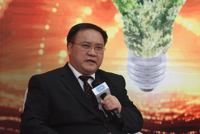 Ông Lương Văn Khôi, Phó Giám đốc, Trung tâm thông tin và dự báo Kl992 cổng game cá cược Trang Chủ KL99Com Số 1 Link Đăng Ký KL999 quốc gia, Bộ Kế hoạch và Kl99ok phiên bản mới chia sẻ tại Tọa đàm. Ảnh: Dũng Minh