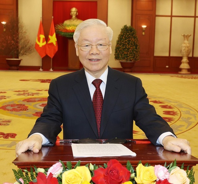 Tổng Bí thư Ban chấp hành Trung ương Đảng Cộng sản Việt Nam Nguyễn Phú Trọng gửi lời chúc năm mới Quý Mão 2023 tới toàn thể đồng bào, đồng chí và chiến sĩ cả nước, cộng đồng người Việt Nam ta ở nước ngoài, cùng bạn bè năm châu, nhân dân các nước trên thế giới