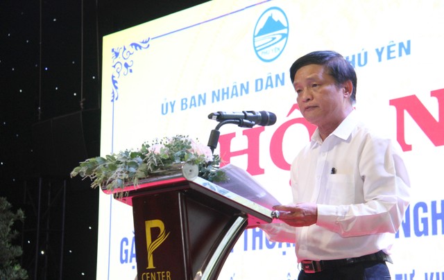 Ông Lê Tấn Hổ, Phó chủ tịch Thường trực UBND tỉnh Phú Yên phát biểu khai mạc Hội nghị. Ảnh: Đức Thành