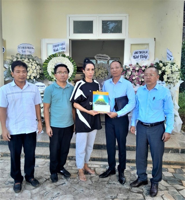 Kl99kl phiên bản hoạt động BSH thăm hỏi động viên gia đình nạn nhân CLB Hoàng Anh Gia Lai