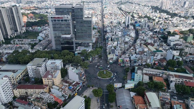 Dự án tuyến Metro số 2 đi qua địa bàn 6 quận. Dự án tuyến Metro số 2 đi qua địa bàn 6 quận.