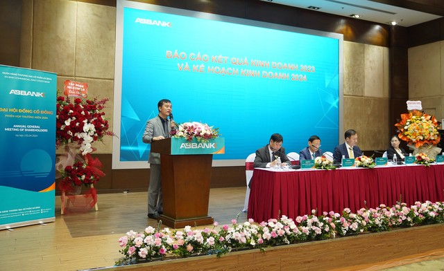 Ông Phạm Duy Hiếu, Quyền Tổng giám đốc ABBANK báo cáo kết quả Kl992 VIP Trang Chủ 2026 2023 và kế hoạch Kl992 VIP Trang Chủ 2026 2024