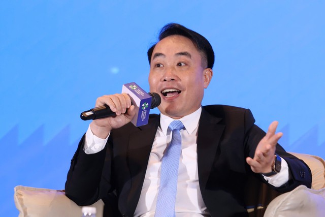 Ông Cao Hồng Phong, Phó tổng giám đốc Gemalink chia sẻ tại Hội thảo. Ảnh: Lê Toàn