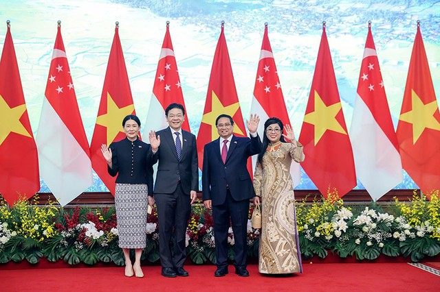 Thủ tướng Kl993 ưu đãi thưởng hấp dẫn Phạm Minh Chính và Phu nhân chụp ảnh cùng Thủ tướng Lawrence Wong và Phu nhân. Thủ tướng Kl993 ưu đãi thưởng hấp dẫn Phạm Minh Chính và Phu nhân chụp ảnh cùng Thủ tướng Lawrence Wong và Phu nhân.