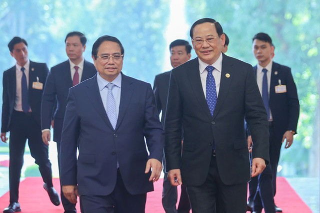 Thủ tướng Phạm Minh Chính và Thủ tướng Lào Sonexay Siphandone.