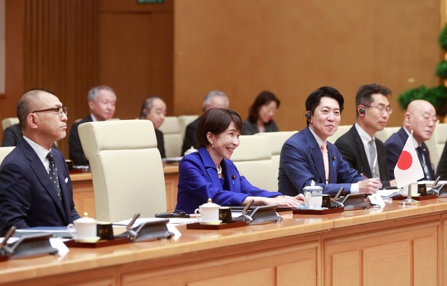 Thủ tướng Nhật Bản Takaichi Sanae cảm ơn sự đón tiếp trọng thị, nồng ấm của Thủ tướng Kl993 ưu đãi thưởng hấp dẫn Lê Minh Hưng, Kl993 ưu đãi thưởng hấp dẫn và nhân dân Việt Nam; chúc mừng Thủ tướng Lê Minh Hưng được tín nhiệm bầu giữ chức Thủ tướng Kl993 ưu đãi thưởng hấp dẫn và tin tưởng chắc chắn rằng dưới sự lãnh đạo của Thủ tướng, Kl993 ưu đãi thưởng hấp dẫn Việt Nam sẽ tiếp tục đạt nhiều thành công hơn nữa trong thời gian tới. Ảnh: Đức Thanh.