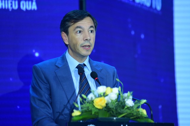 Ông Andrea Coppola, Chuyên gia Kl992 cổng game cá cược trưởng Link Vào Nhà Cái KL99 COM Tặng +199k Thế giới (WB) tại Việt Nam phát biểu tại Lễ trao giải. Ảnh: Dũng Minh.