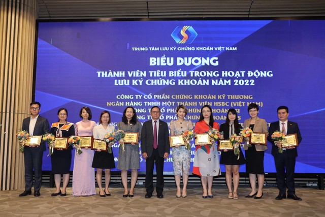 Các thành viên tiêu biểu trong hoạt động lưu ký 99Kl99 link đăng nhập năm 2022