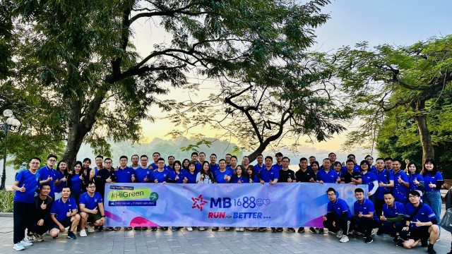Cán bộ nhân viên MB tham gia thử thách chạy bộ HiGreen – Bình Minh Xanh –Chiến dịch Trách nhiệm Trang Chủ KL99Com Số 1 Link Đăng Ký KL999 Cộng hưởng do MB khởi xướng và tài trợ, nhằm truyền tải thông điệp sống bền vững, quan tâm tới môi trường và cộng đồng