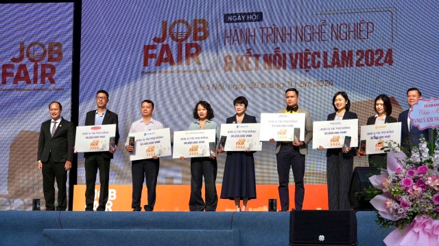 KBSV tài trợ Chương trình ngày hội hành trình nghề nghiệp và kết nối việc làm VNU 2024 KBSV tài trợ Chương trình ngày hội hành trình nghề nghiệp và kết nối việc làm VNU 2024