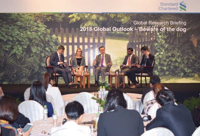 Standard Chartered: GDP Việt Nam sẽ tăng 6,8% năm 2018 ảnh 1
