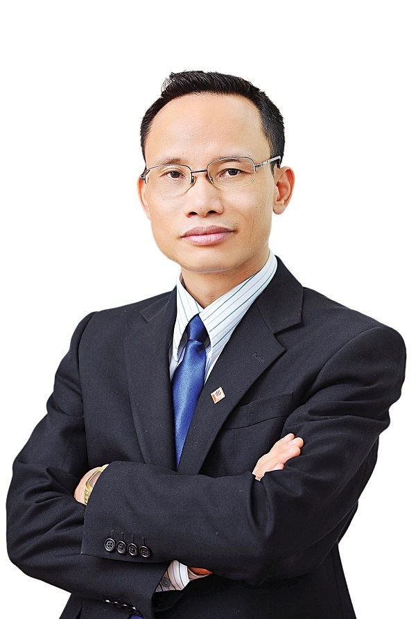 TS. Cấn Văn Lực