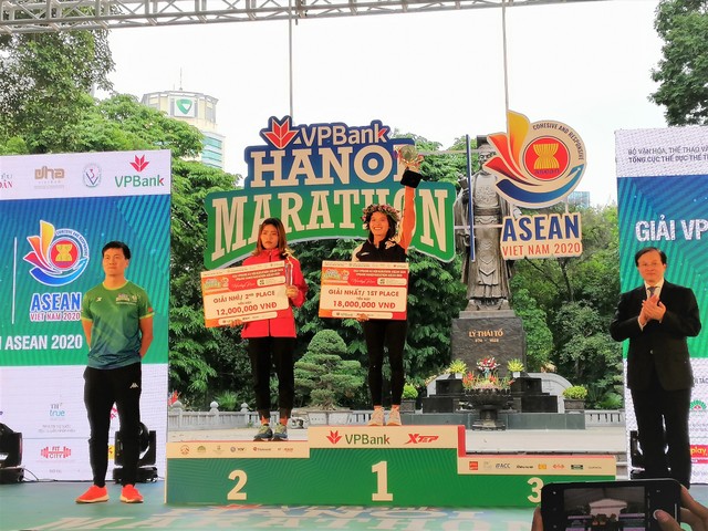 Các vận động viên nữ thành tích cao tại cự ly 42km