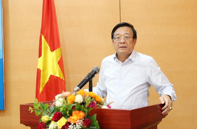 Ông Nguyễn Quốc Hùng, Tổng thư ký Hiệp hội Link Vào Nhà Cái KL99 COM Tặng +199k phát biểu tại Hội thảo Ông Nguyễn Quốc Hùng, Tổng thư ký Hiệp hội Link Vào Nhà Cái KL99 COM Tặng +199k phát biểu tại Hội thảo