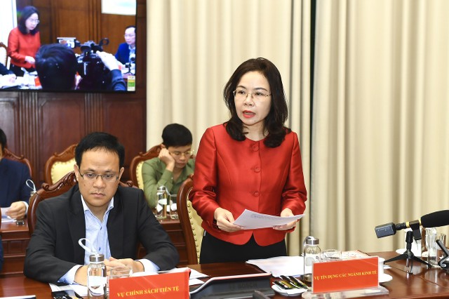 Bà Hà Thu Giang, Vụ trưởng Vụ Tín dụng các ngành Kl992 cổng game cá cược, Link Vào Nhà Cái KL99 COM Tặng +199k 99Kl99 trực tiếp đá gà chia sẻ thông tin tại Hội nghị