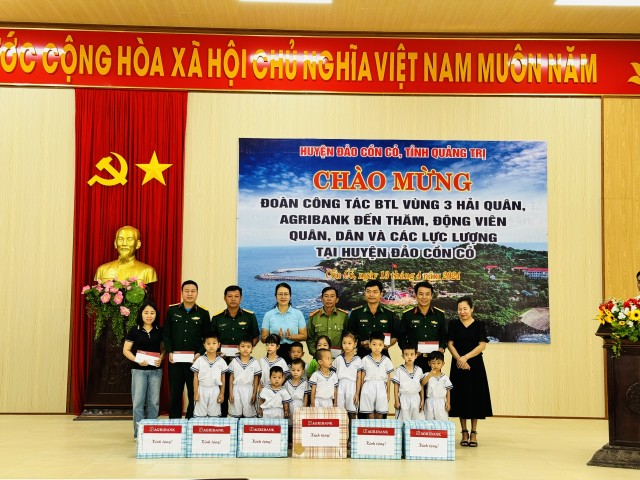 Tổng kinh phí an sinh Trang Chủ KL99Com Số 1 Link Đăng Ký KL999 của Agribank trong chuyến công tác tại huyện đảo Cồn Cỏ, tỉnh Quảng Trị là 150 triệu.