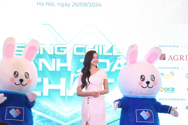 Hoa hậu Việt Nam 2020 Đỗ Thị Hà - Đại sứ thương hiệu của Ngày Thẻ Việt Nam 2024.